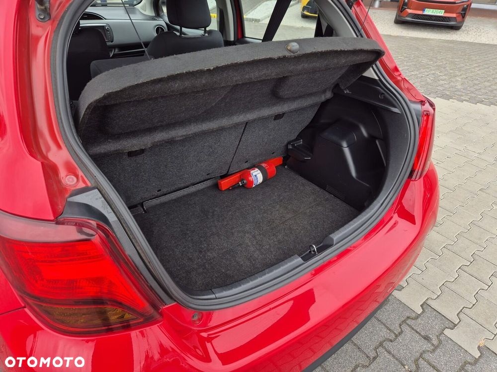Toyota Yaris - 22