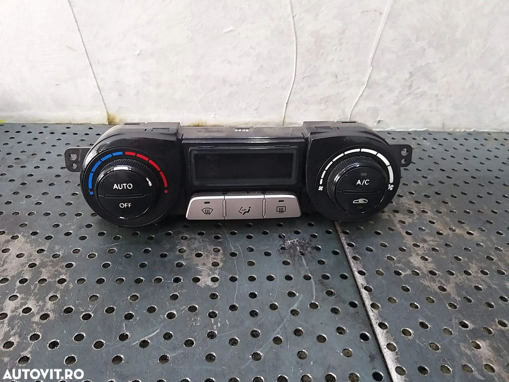 Panou comanda clima ac hyundai i20 97250-4p330 - 1
