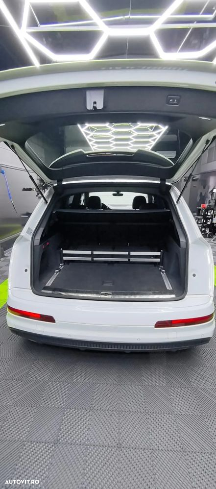 Audi Q7 3.0 ultra TDI Quattro Tiptronic - 7