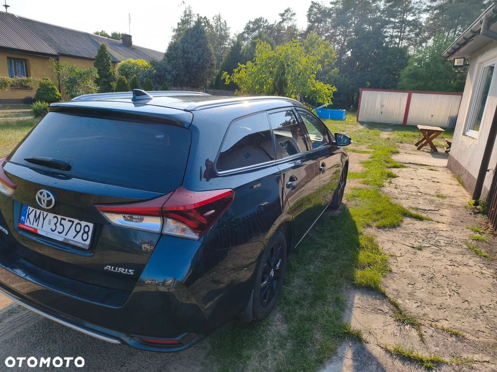 Toyota Auris - 5