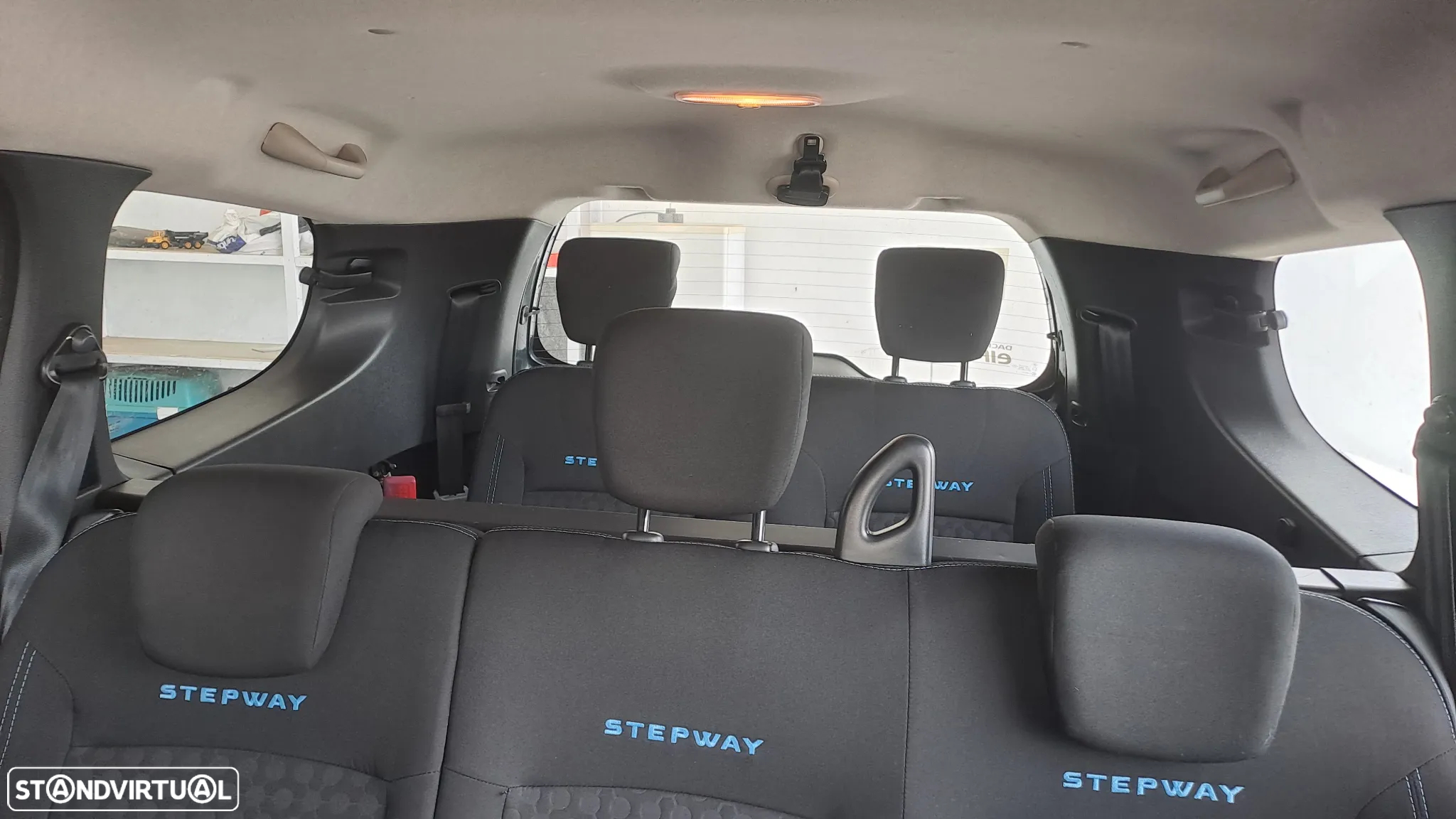 Dacia Lodgy 1.5 dCi Stepway 7L - 22