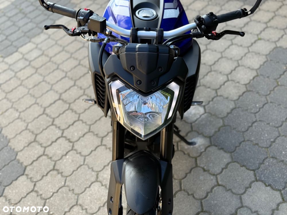Yamaha MT - 24