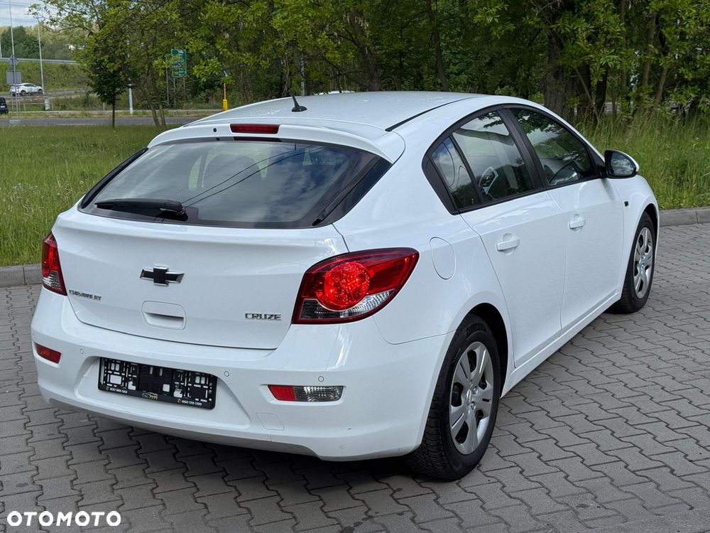 Chevrolet Cruze 1.6 LT - 6