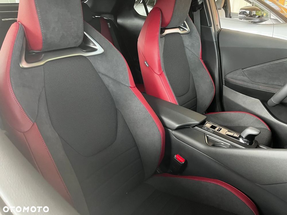 Toyota C-HR 2.0 PHEV Dynamic Force Tokyo Edition - 8