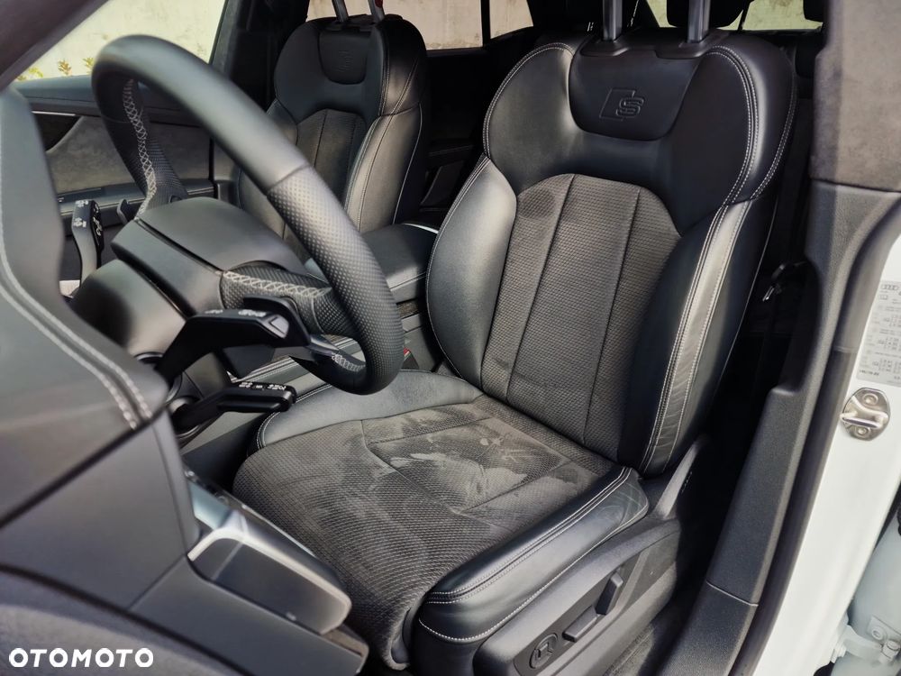 Audi SQ8 TFSI Quattro Tiptronic - 9