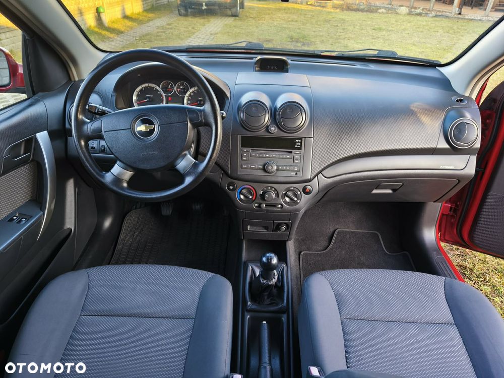 Chevrolet Aveo 1.2 - 9
