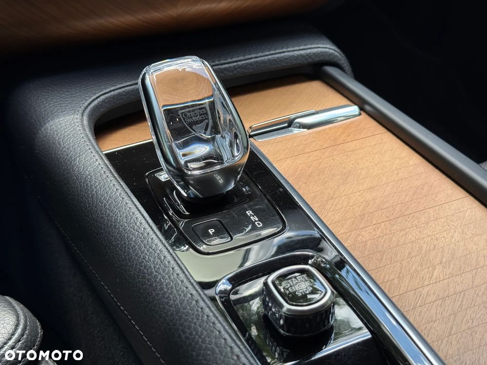 Volvo XC 90 B5 D AWD Inscription - 32