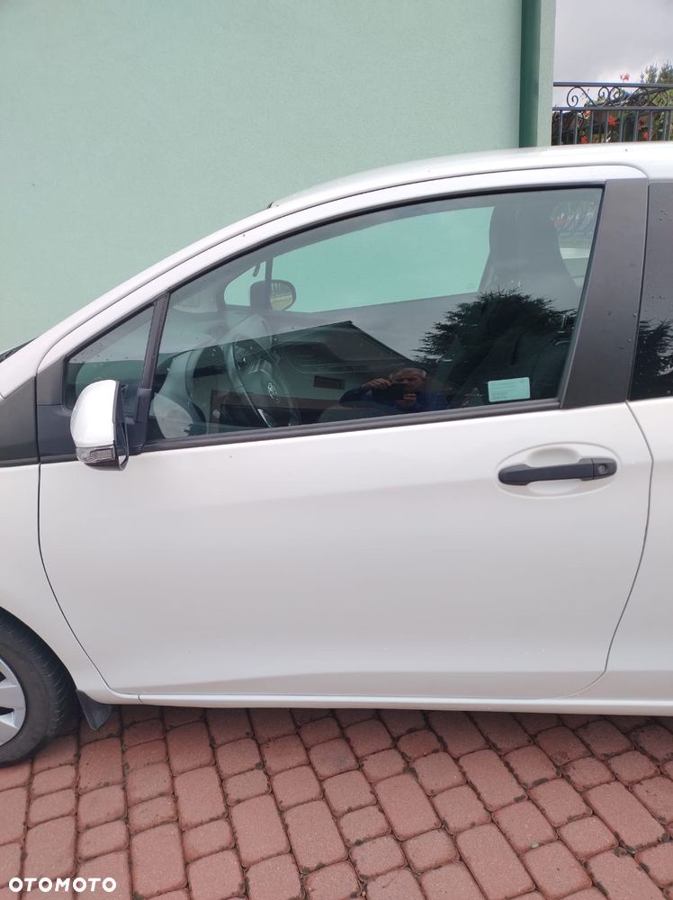 Toyota Yaris - 6
