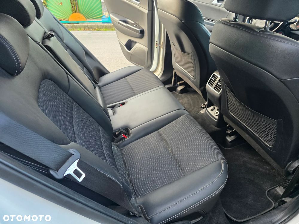 Kia Sportage 1.6 CRDI 2WD Eco-Dynamics+ (48V M-H) VISION - 11