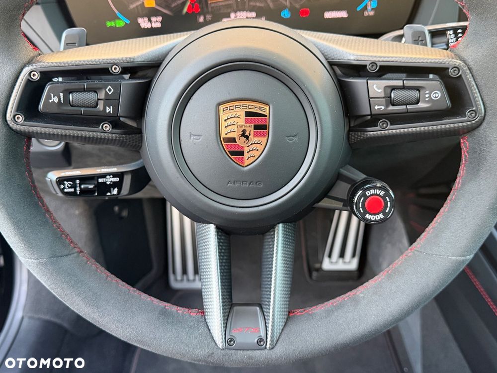 Porsche 911 Carrera T-Hybrid 4 GTS - 22