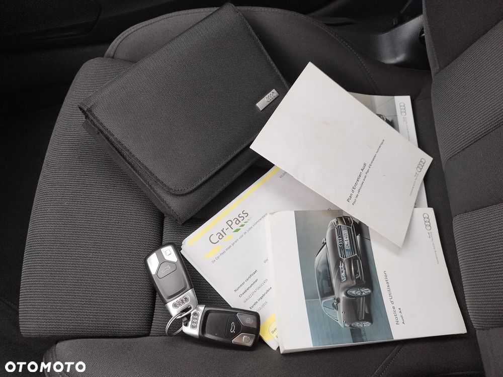 Audi A4 Limousine 2.0 TDI DPF clean diesel Ambiente - 27