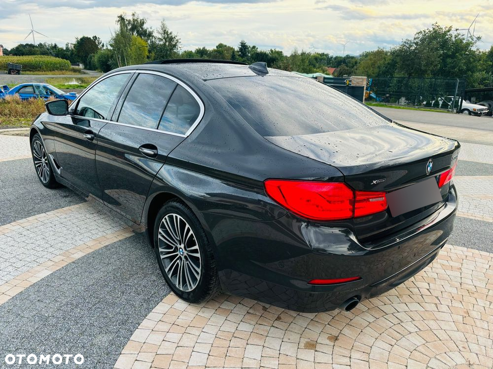 BMW Seria 5 530i xDrive Sport Line sport - 5
