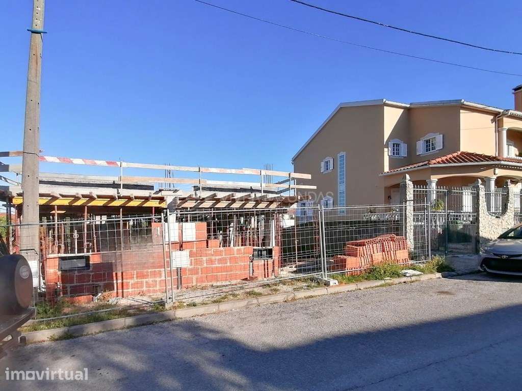 Moradia T2 Contemporânea em Pinhal do General - Fernão Ferro - Grande imagem: 2/15
