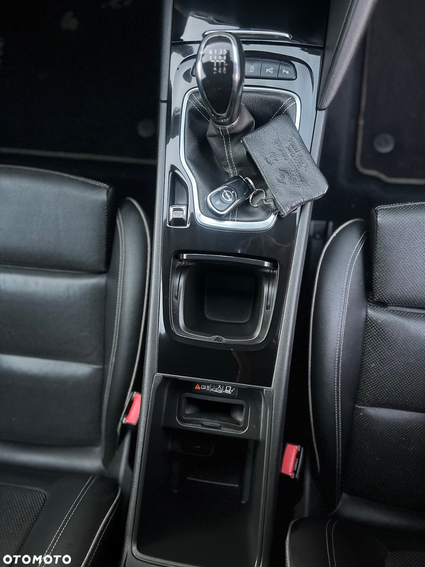 Opel Insignia CT 2.0 CDTI Exclusive S&S - 24