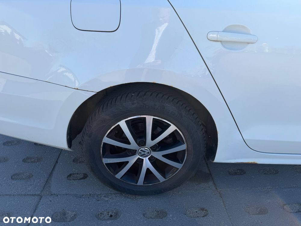 Volkswagen Jetta - 6