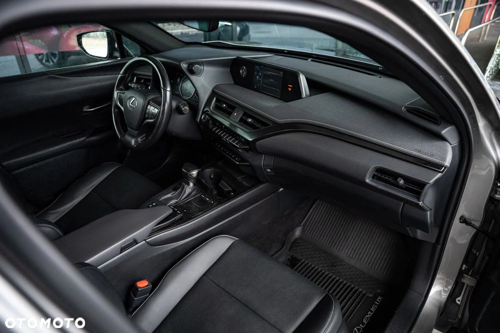 Lexus UX 250h Prestige AWD - 22