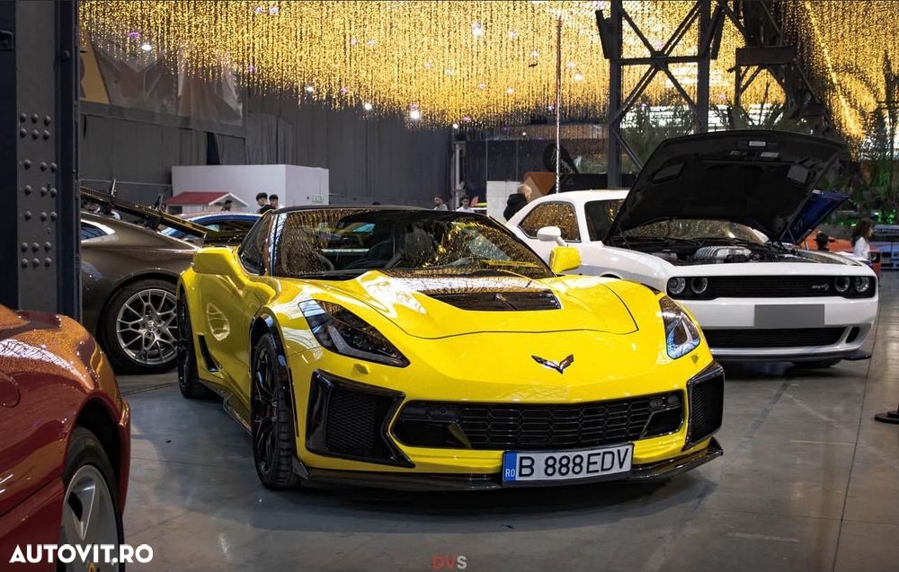 Chevrolet Corvette - 6