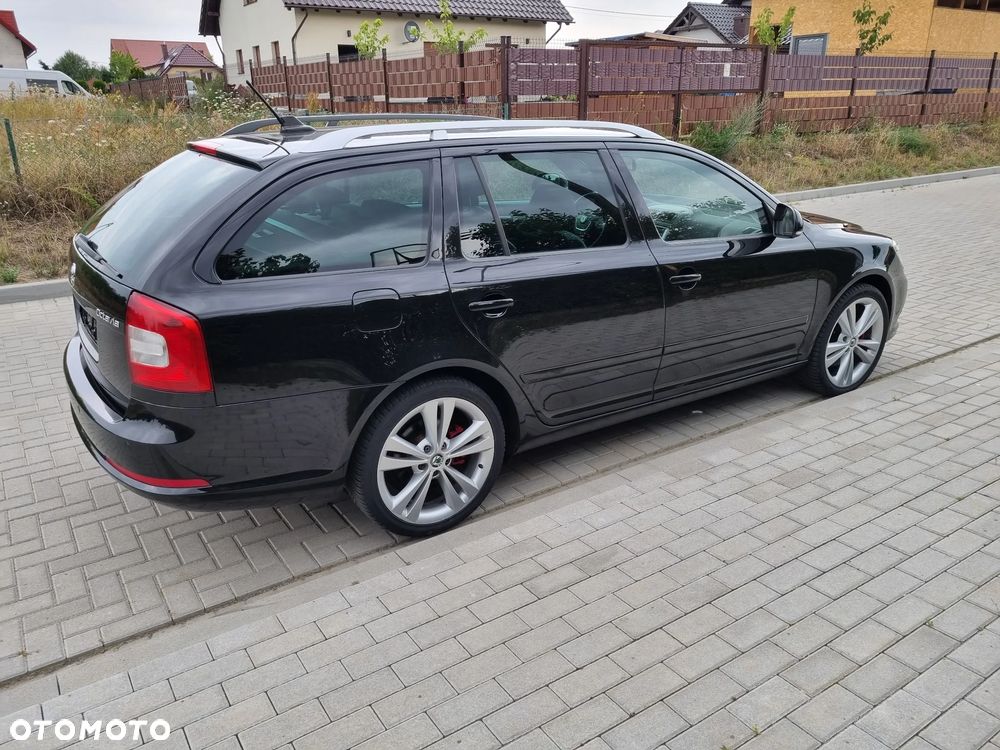 Skoda Octavia 2.0 TDI DPF RS DSG - 3