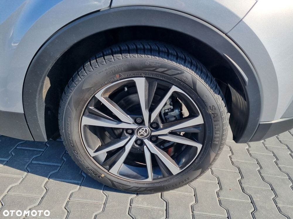 Toyota C-HR - 9