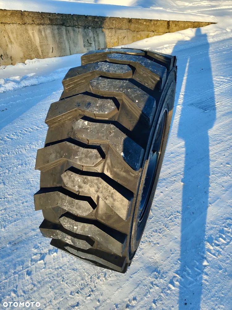 KOŁO KPL./OGUM. 385/65-22.5 (15-22.5) NHS 12PR Camso Hauler SKS (zamiennik 12.5-20) - 1