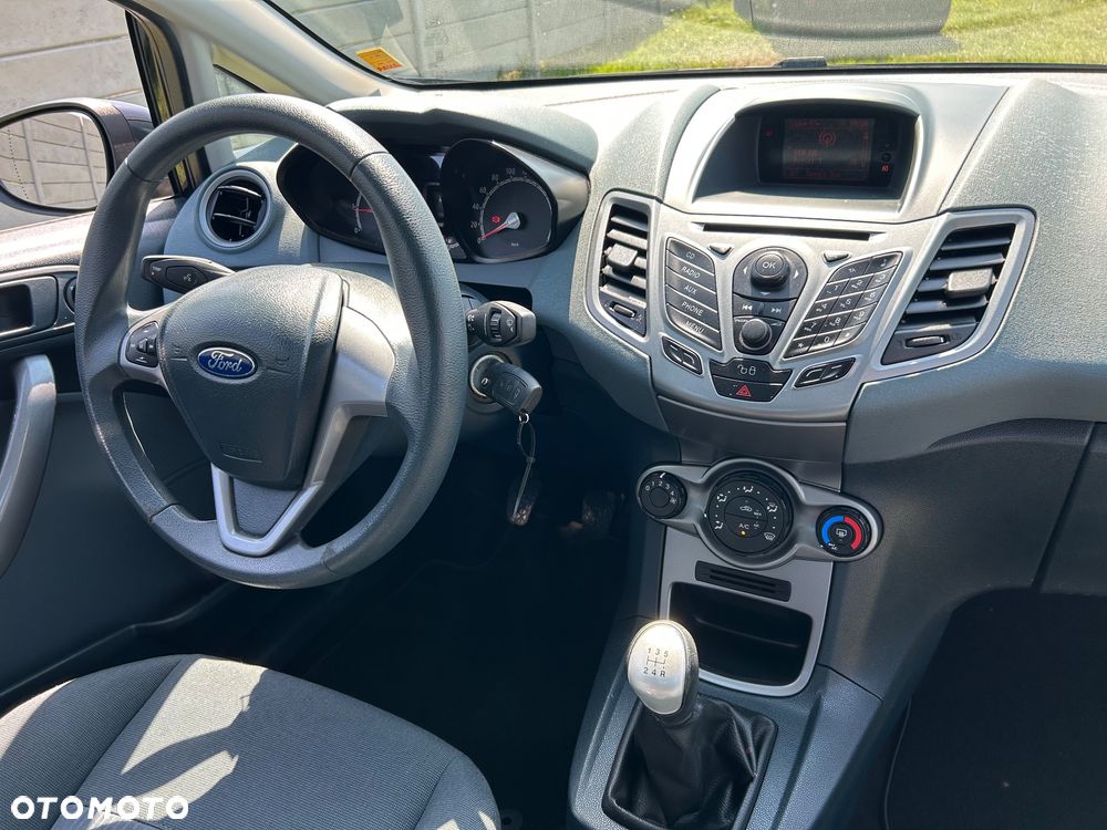 Ford Fiesta - 8