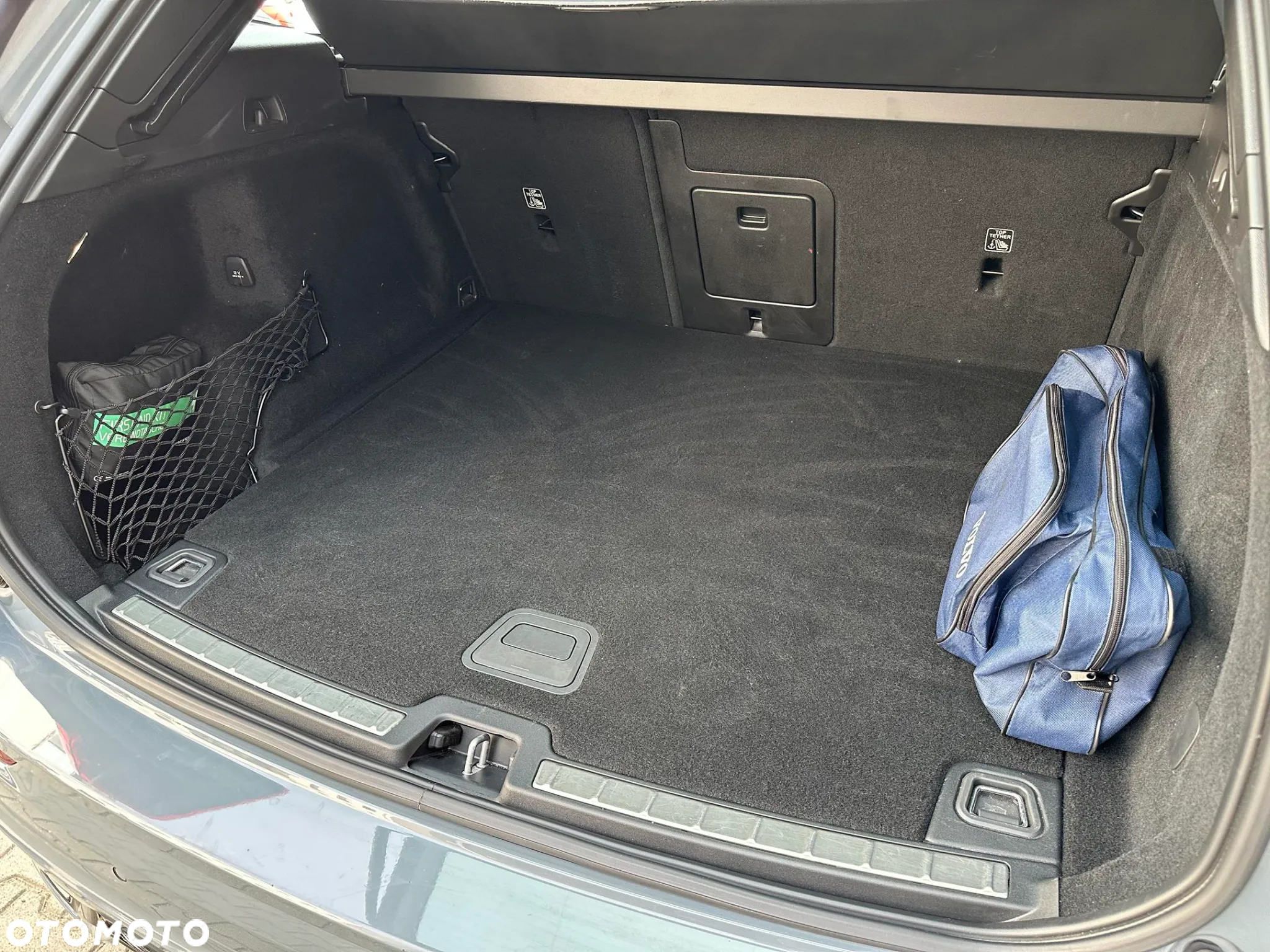 Volvo XC 60 B4 D AWD Plus Dark - 16