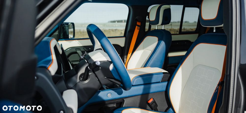 Land Rover Defender 5.0 P425 X-Dynamic HSE - 10