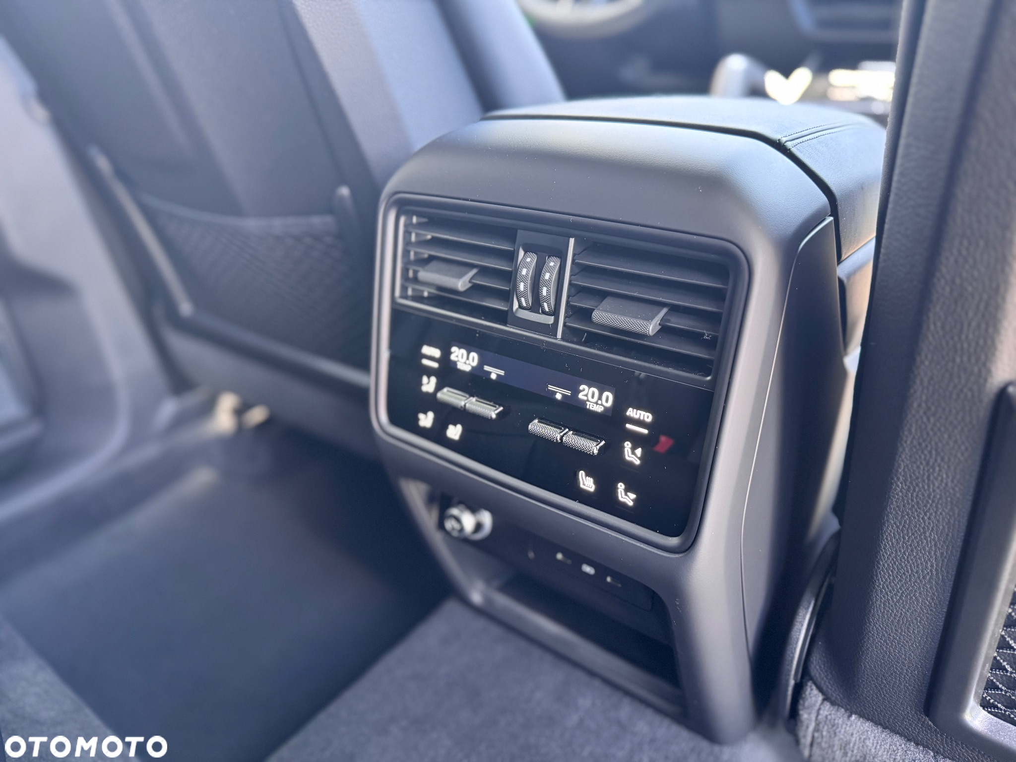 Porsche Cayenne Turbo E-Hybrid PHEV - 14