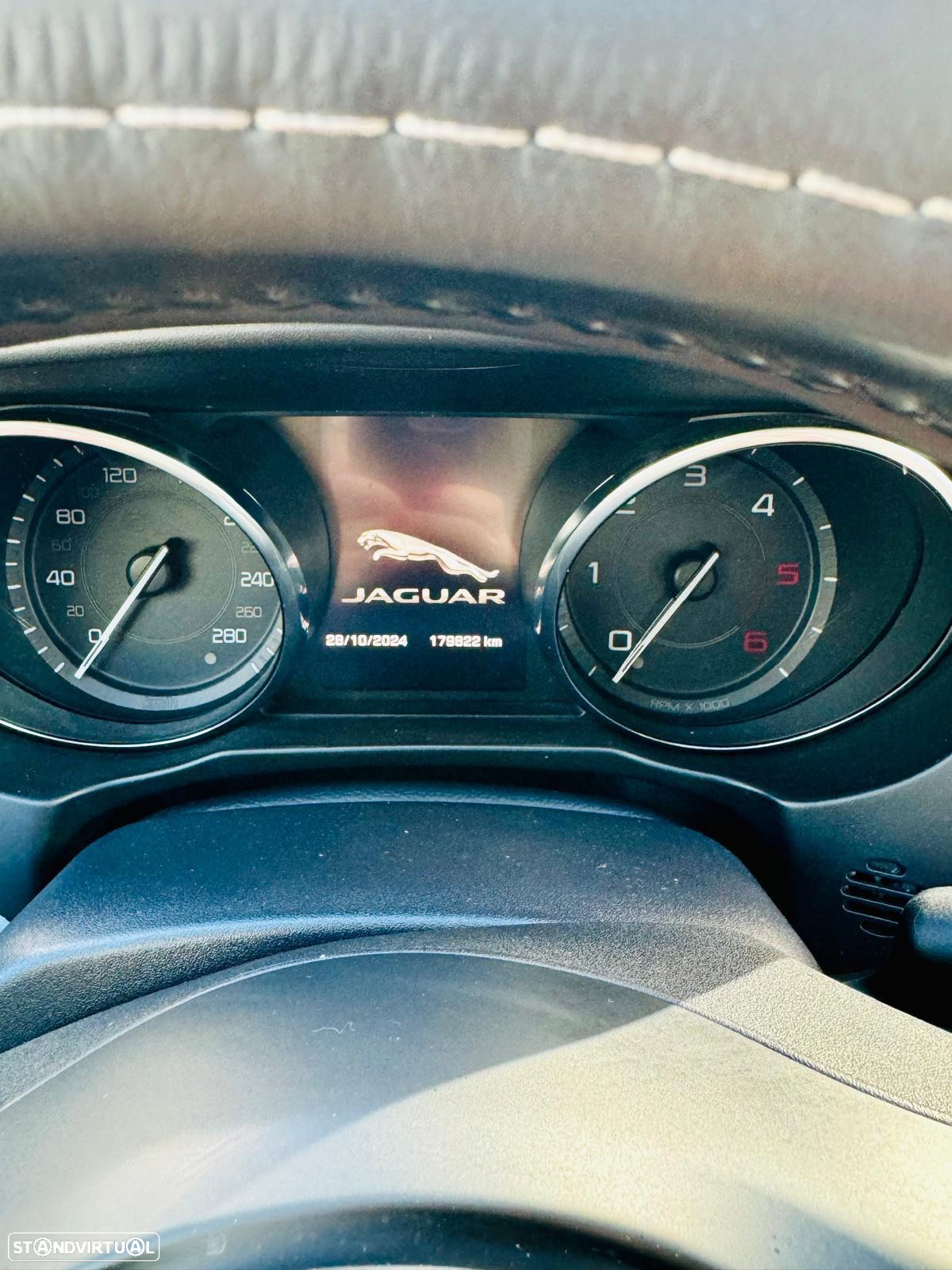 Jaguar XE 2.0 D Prestige Aut. - 8