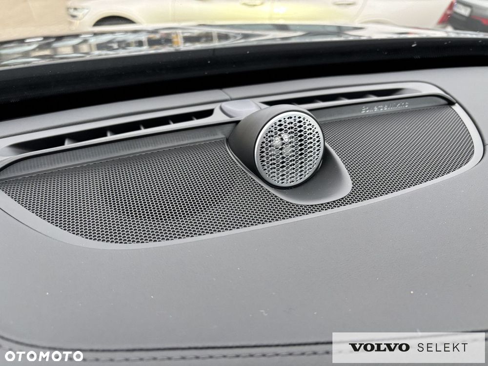 Volvo XC 90 - 22