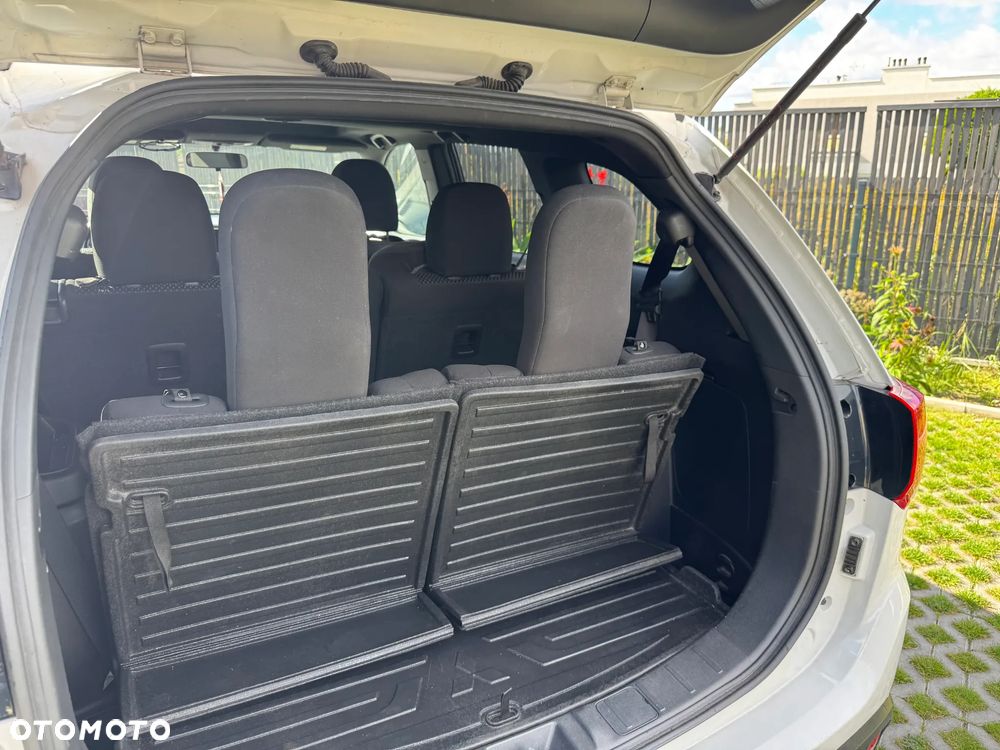 Mitsubishi Outlander - 32