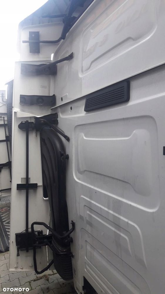 RENAULT GAMA T RANGE 460DTI SPOILERY SPOJLERY KOMPLET - 4