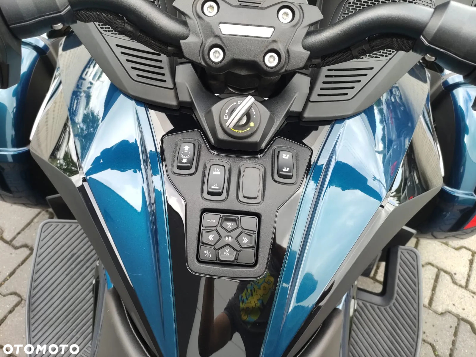 Can-Am Spyder - 4