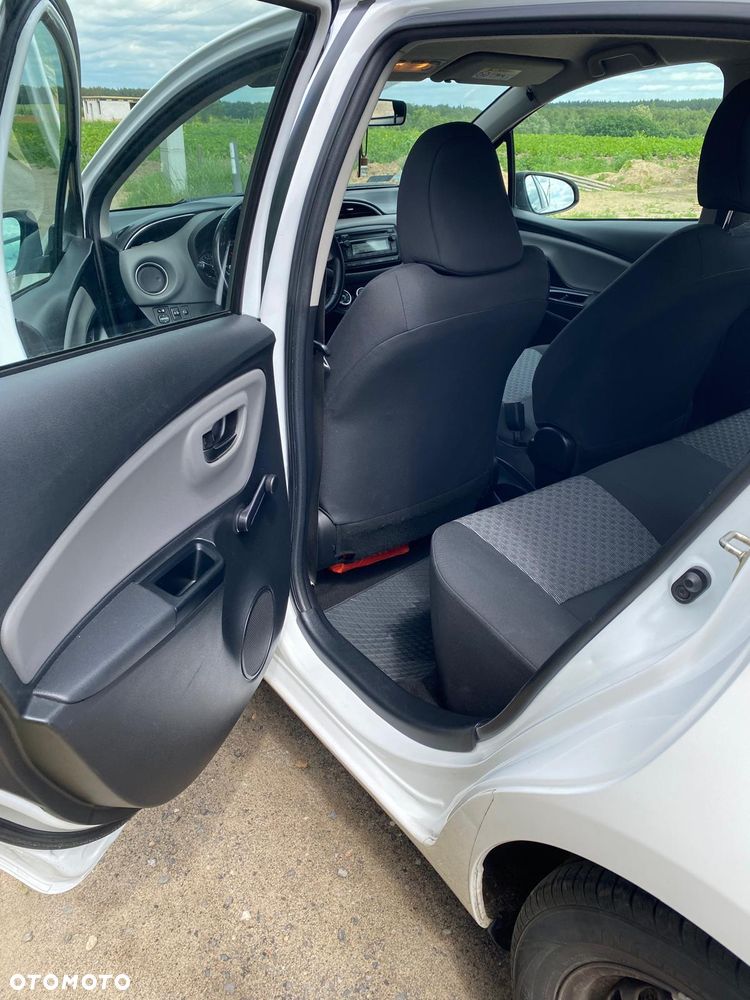 Toyota Yaris 1.0 Active - 17