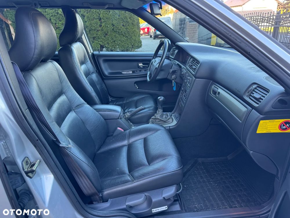 Volvo V70 2.4 T - 27