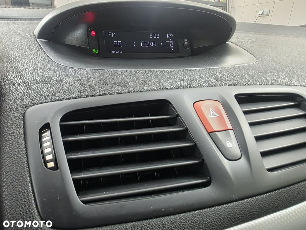 Renault Megane 1.6 16V 110 Dynamique - 21