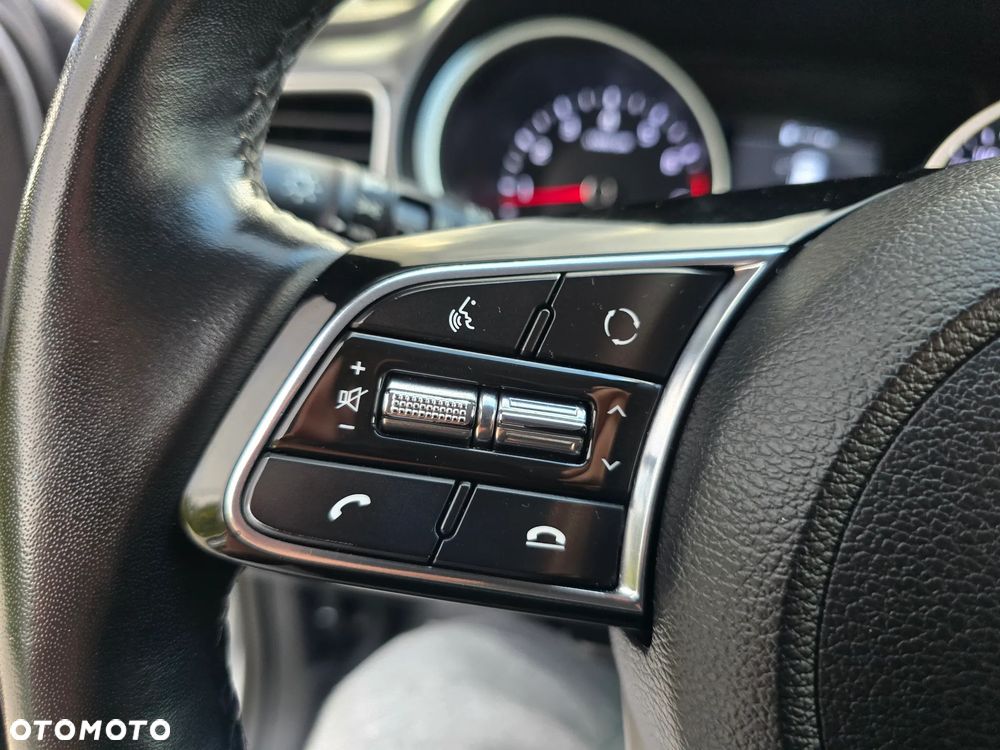 Kia Ceed 1.4 CVVT Fifa World Cup Edition - 37