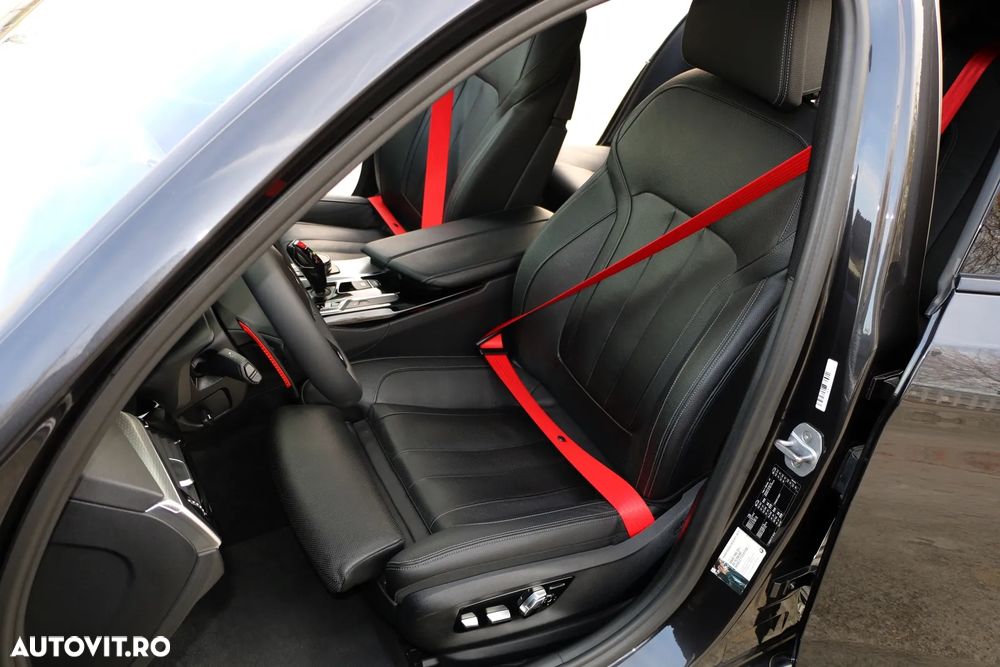 BMW Seria 5 520d Aut. M Sport Edition - 9