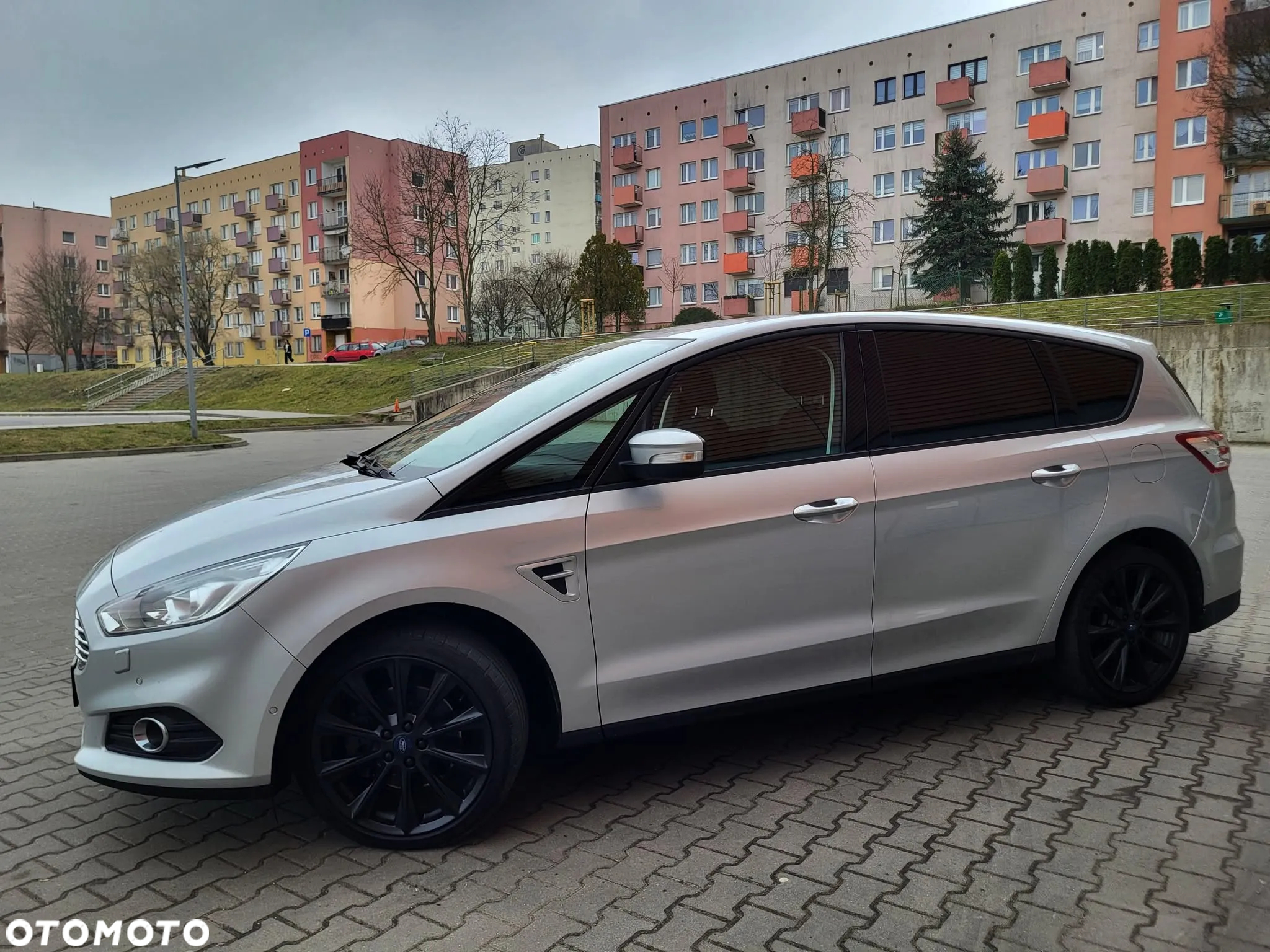 Ford S-Max 2.0 EcoBlue Titanium - 12