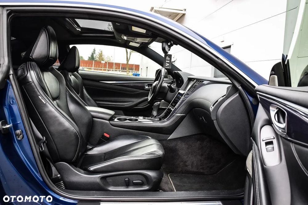 Infiniti Q60 - 18