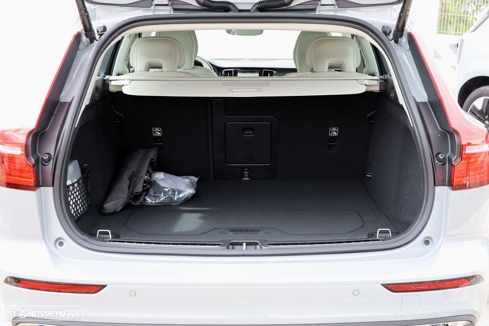 Volvo V60 2.0 T6 AWD TE Plus Bright - 5