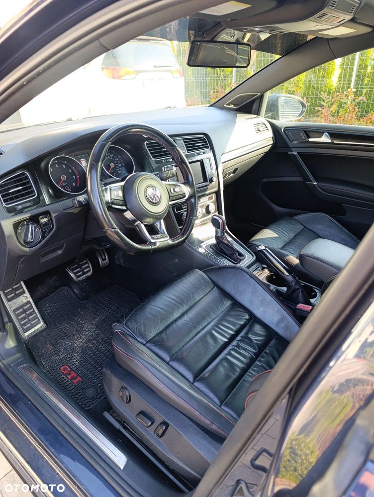 Volkswagen Golf 2.0 GTI DSG - 8