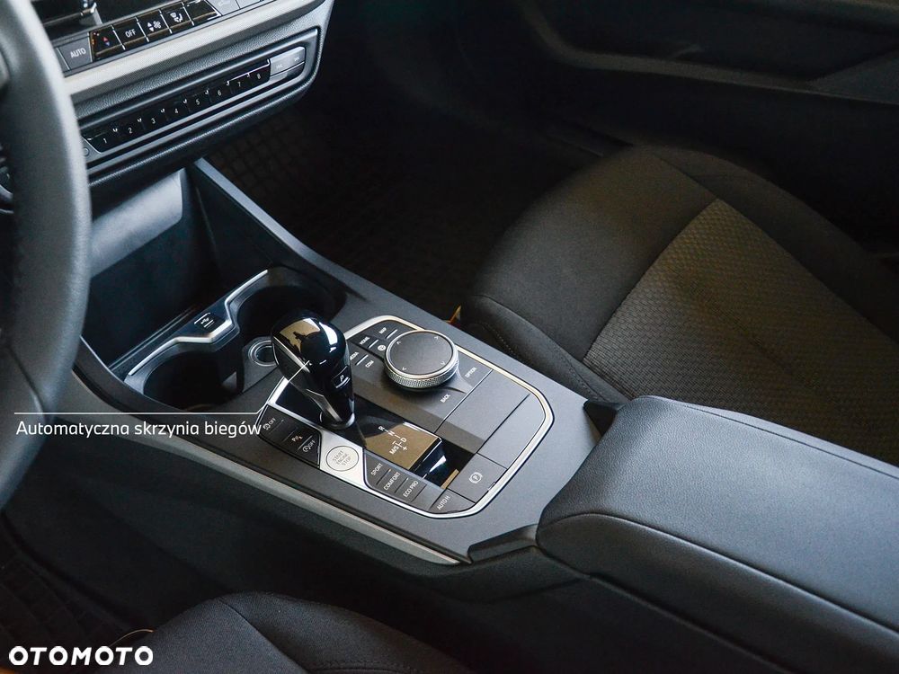 BMW Seria 1 118i Advantage - 15