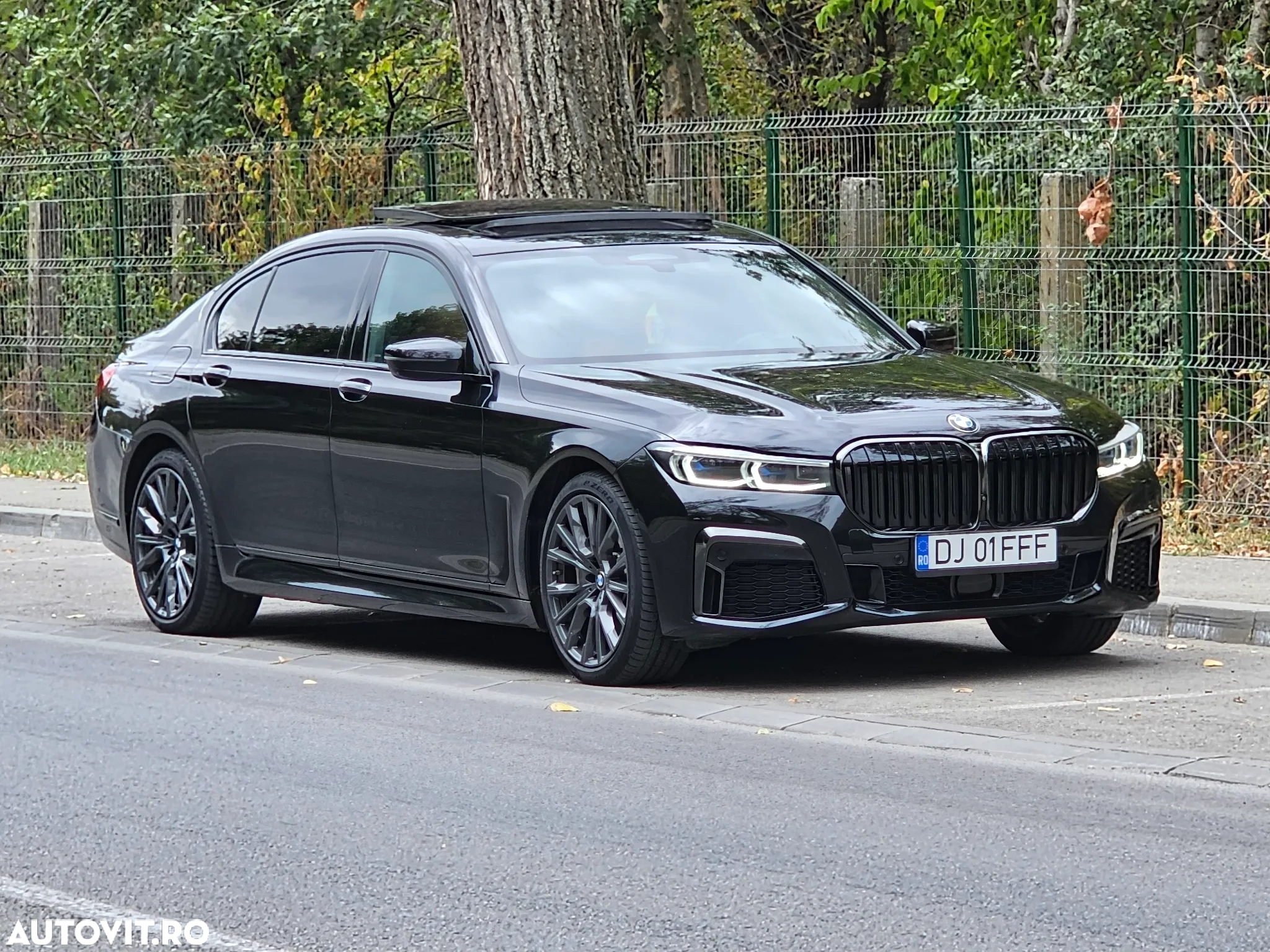 BMW Seria 7 745Le AT PHEV - 31