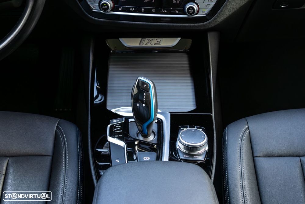 BMW iX3 Inspiring - 24