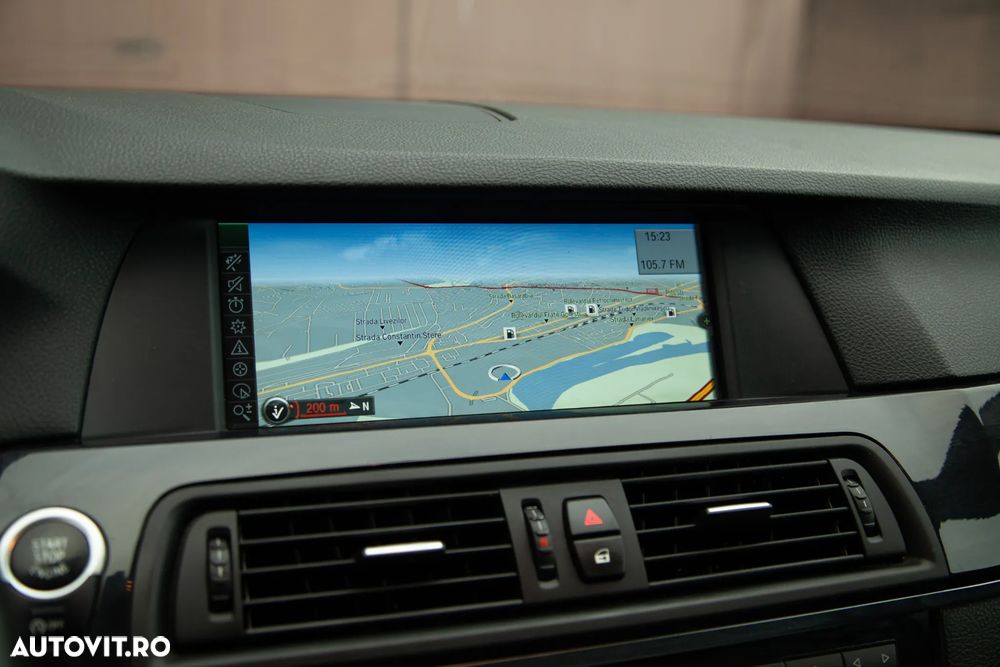 BMW Seria 5 520d Aut. - 26