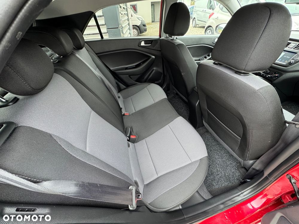 Hyundai i20 - 13