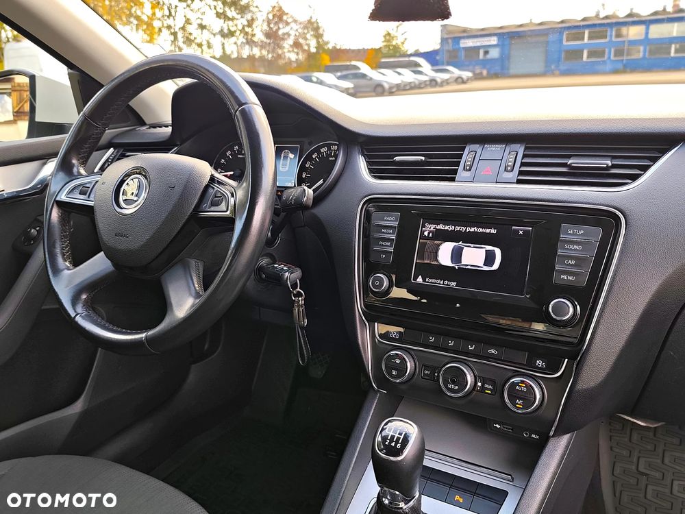 Skoda Octavia 2.0 TDI Style - 7