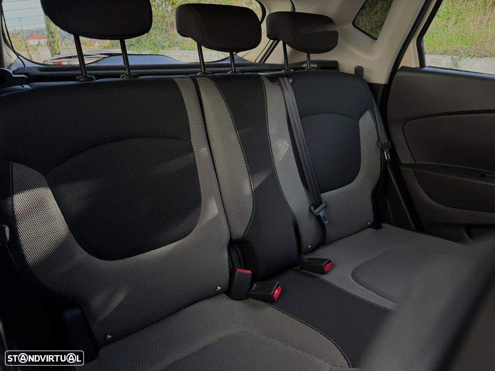 Renault Captur - 48