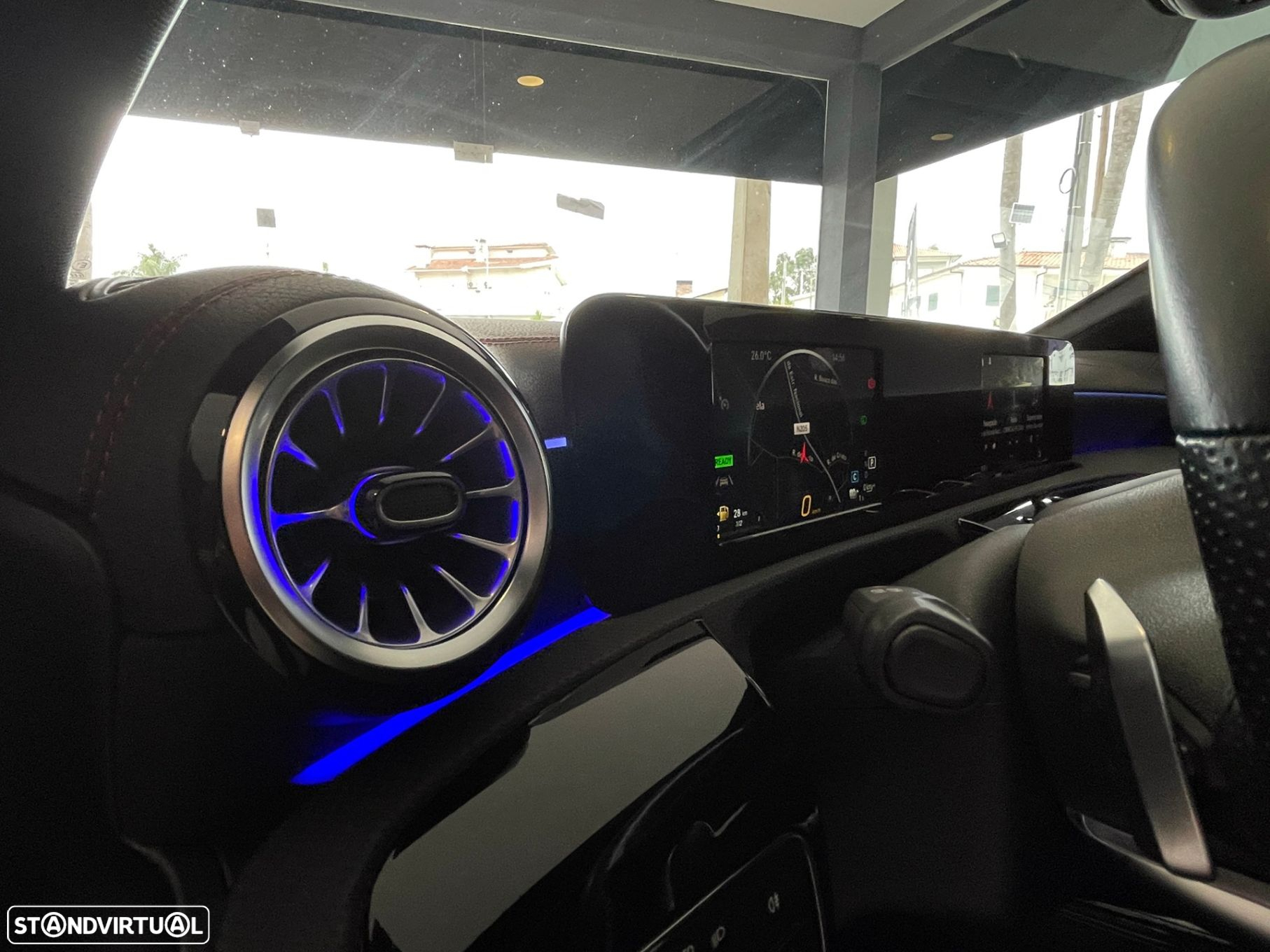 Mercedes-Benz CLA 250 - 35